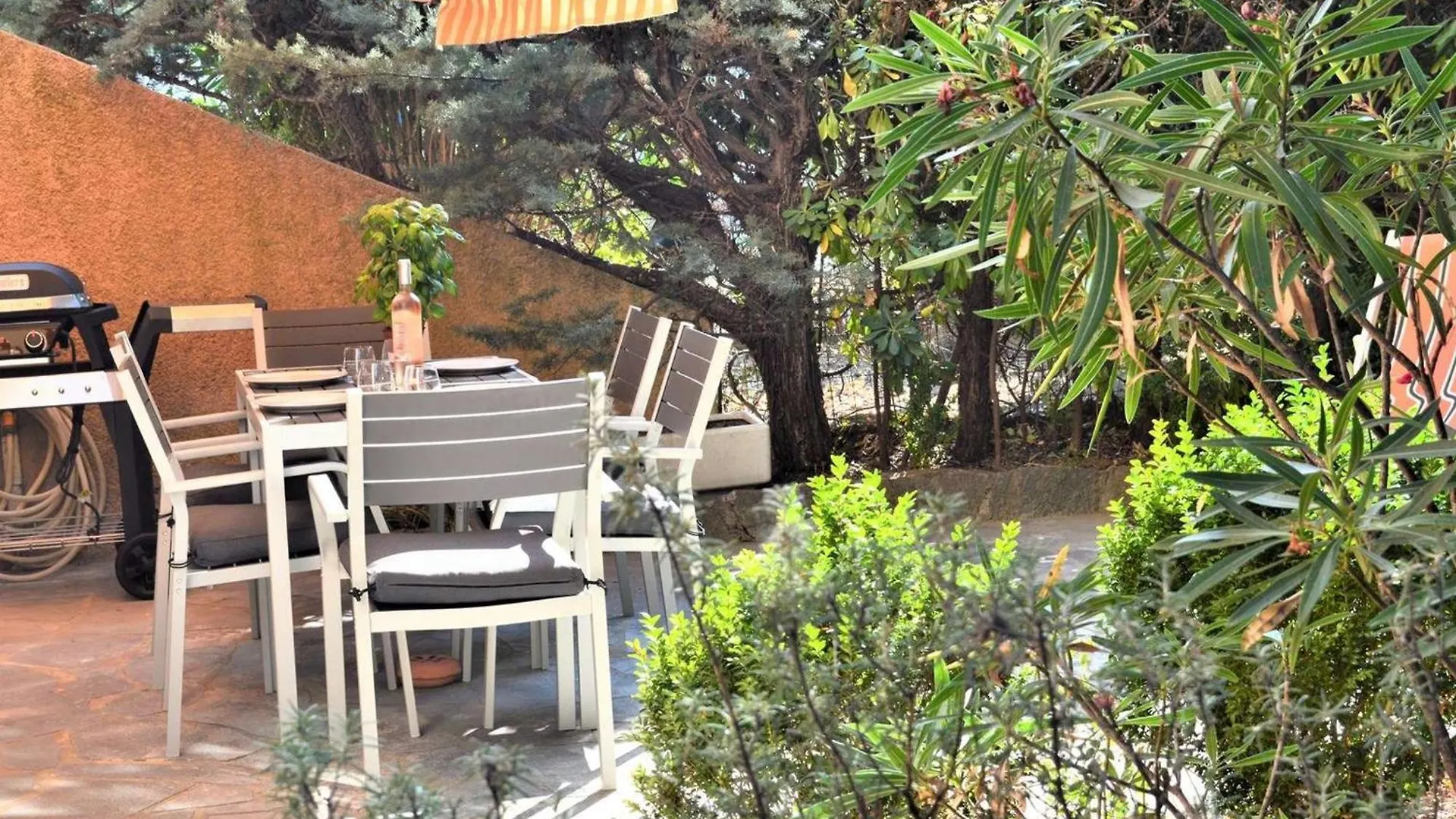 Appartement 2P Climatise Avec Jardin Et Parking Pres De La Mer - Fr-1-226B-223 Cavalaire-sur-Mer 0*,  France